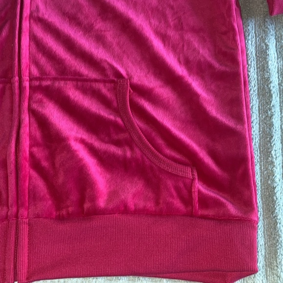 Beautiful, very soft white mark sweatsuit - Picture 4 of 16